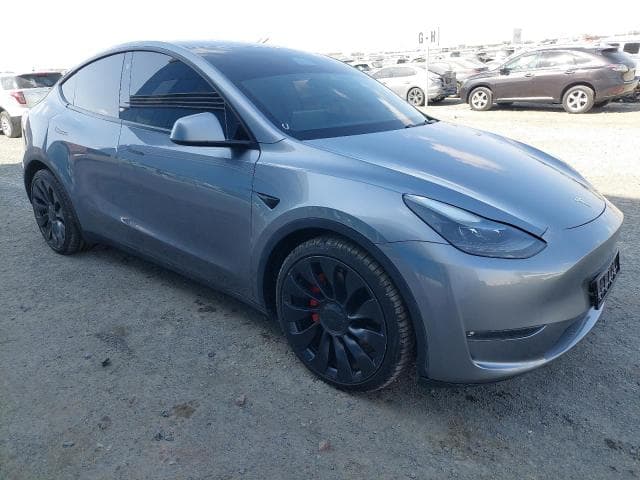 XP7YGCEL7PB076070 - 2023 Tesla MODEL Y