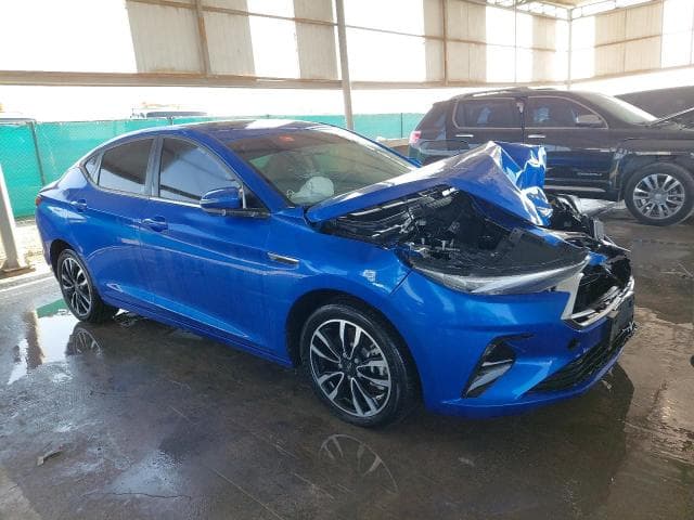 LJ12FKT38P4014655 - 2023 JAC J7